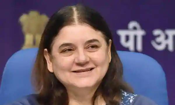Karipur flight crash rescue : Maneka Gandhi lauds Malappuram 
